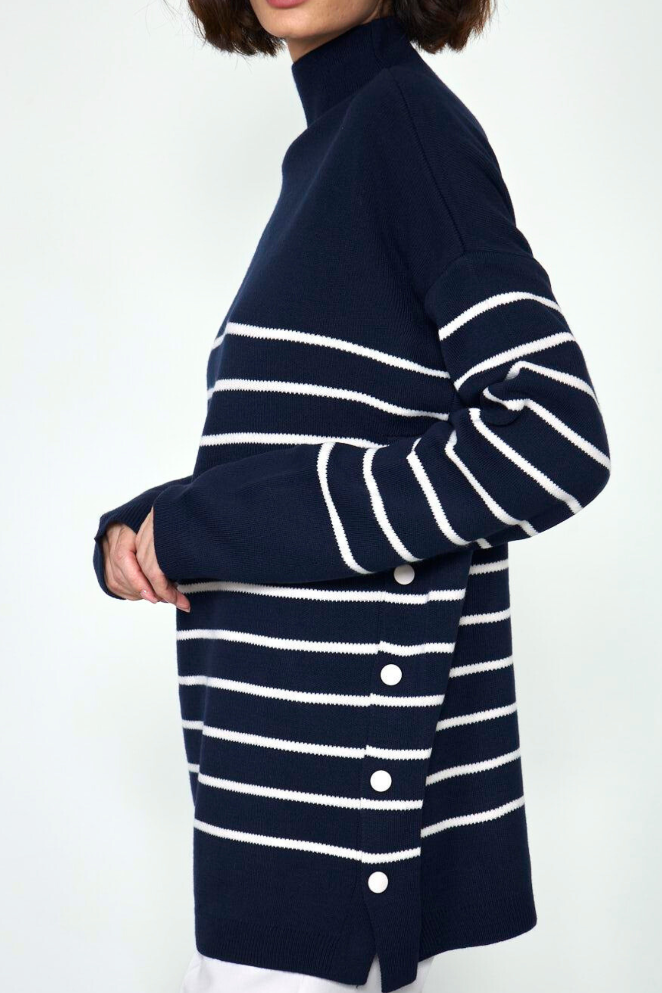 THE NAVY PULLOVER KNIT