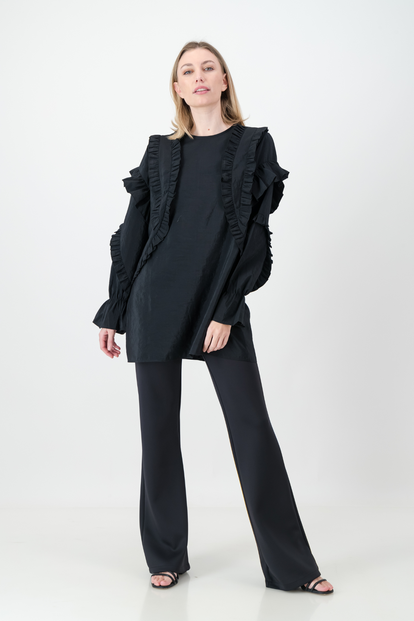 THE EMILY BLACK TUNIC TOP