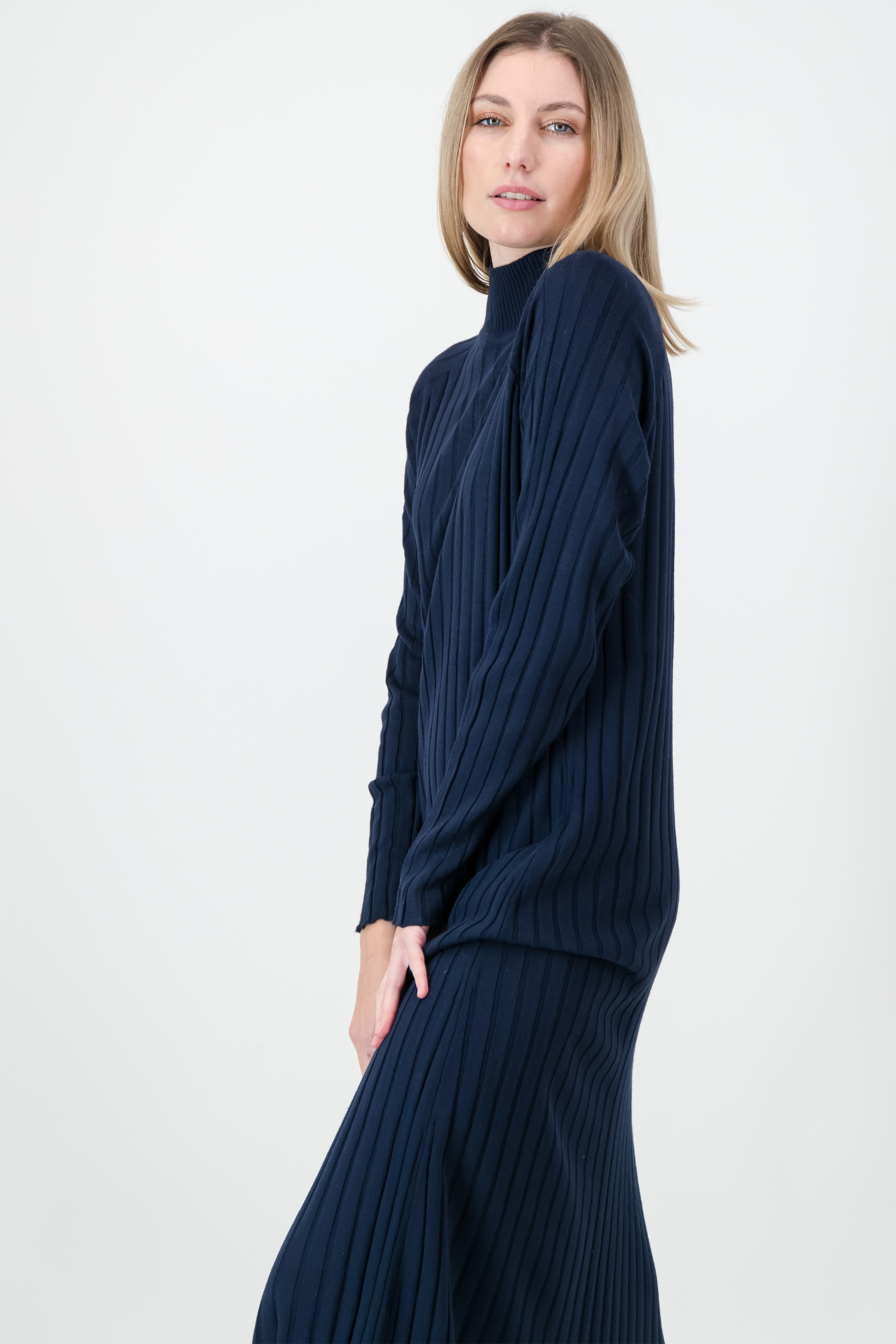 THE ASHLEY RIBBED KNIT DRESS NAVY