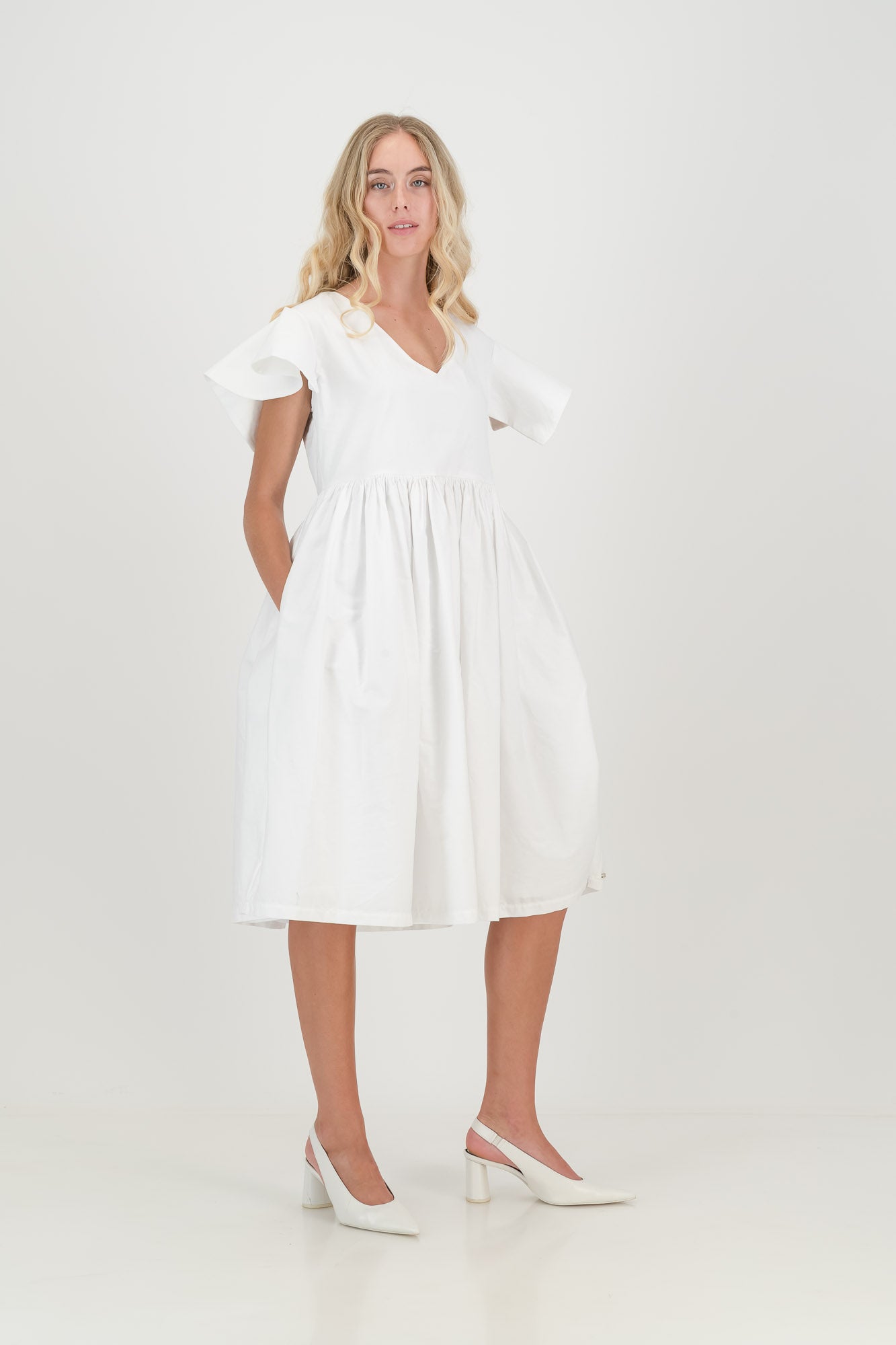 The White Poplin Daisy Dress