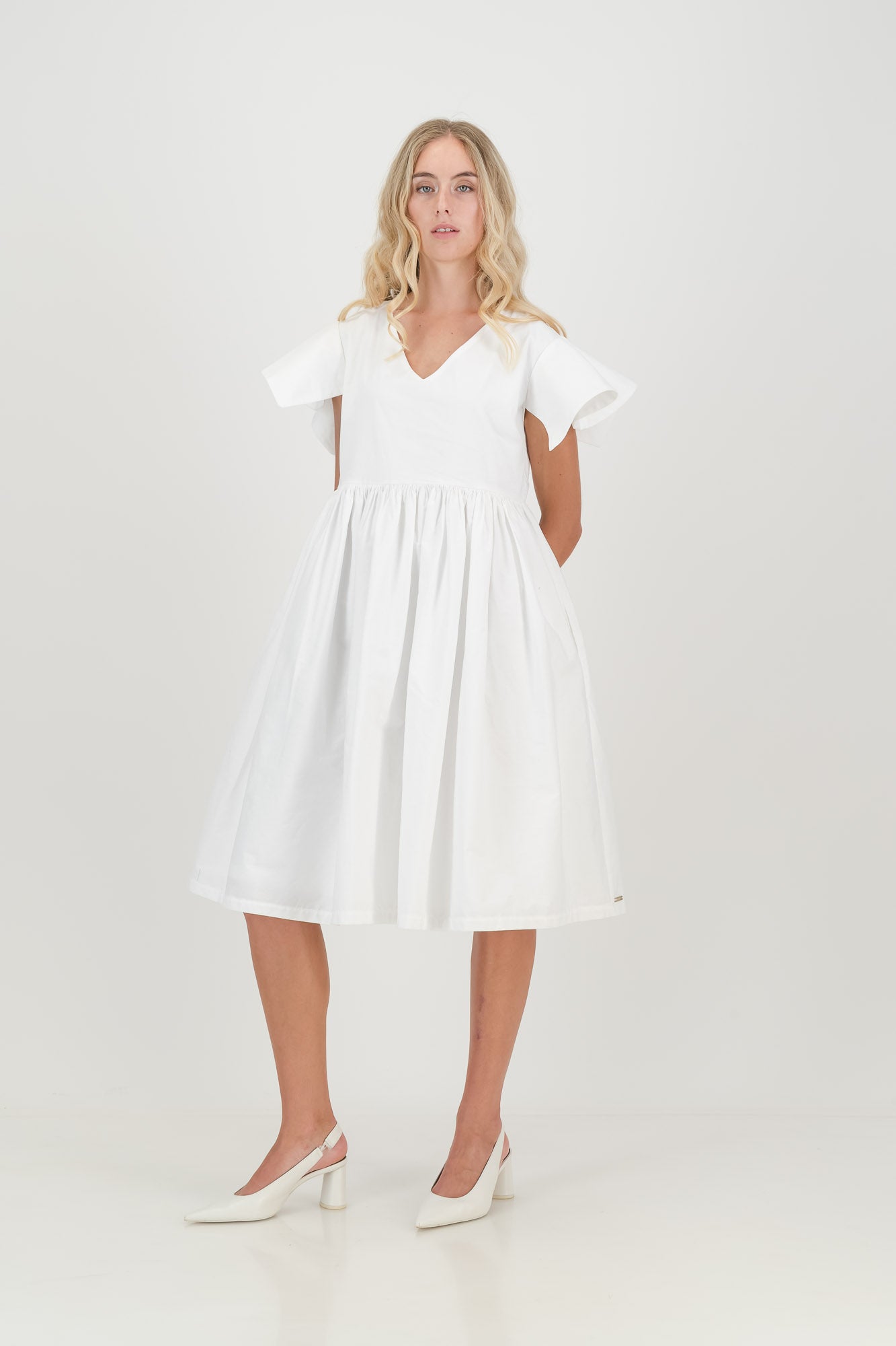 The White Poplin Daisy Dress