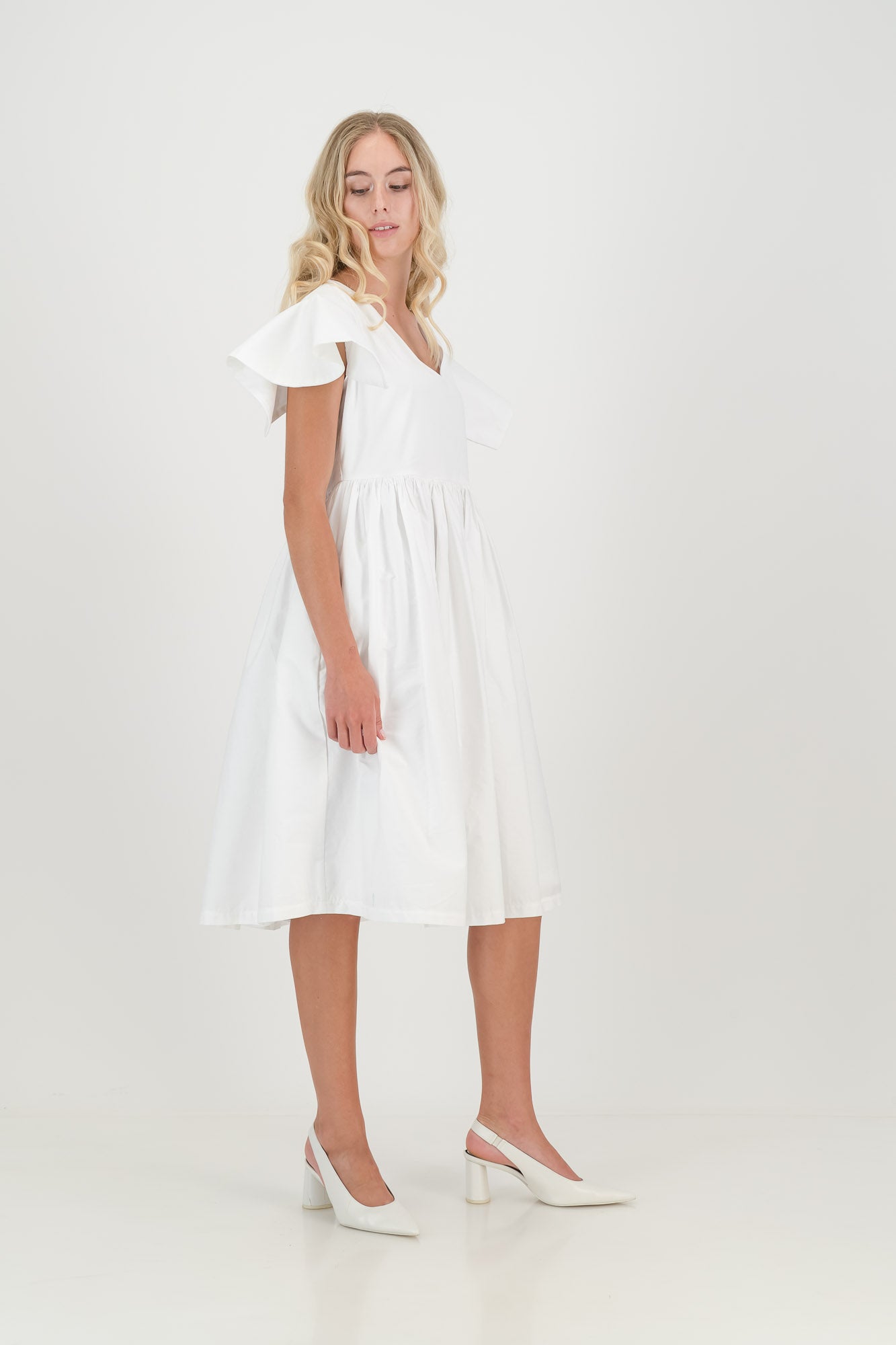 The White Poplin Daisy Dress